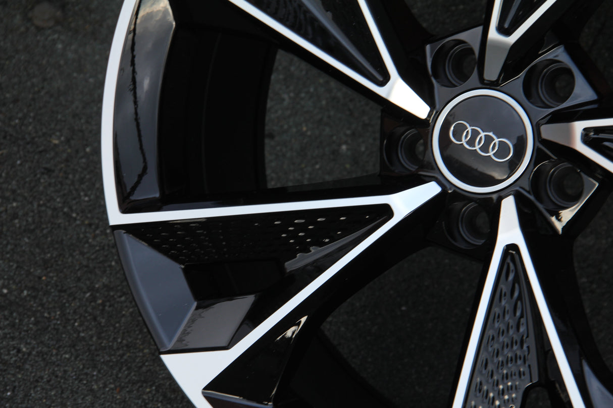 A7 - C8: 19" Diamond Cut RS7 Style Alloy Wheels 18+