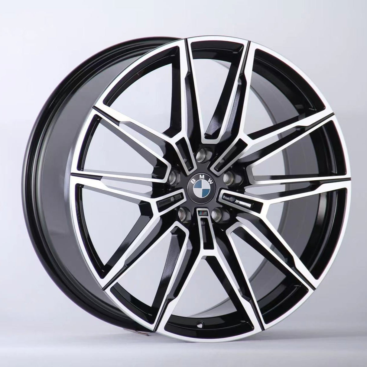 5 Series - G30/G31: 19" Diamond Cut 826M Style Alloy Wheels 17-23