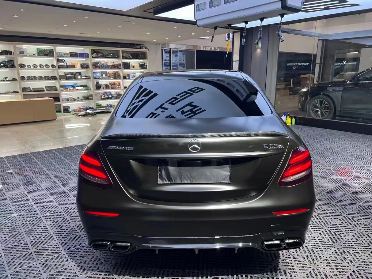 E Class - W213 Facelift: Gloss Black Rear Diffuser 21-23