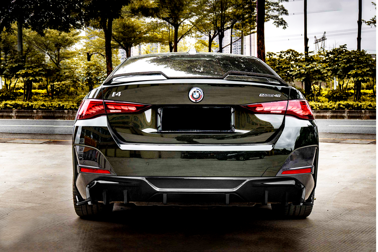 4 Series - i4: Dry Carbon Fibre SOOQOO Style Rear Bumper Diffuser 22+