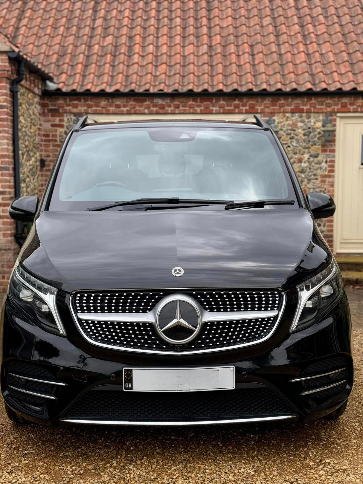 V Class - W447: Gloss Black Diamond Silver Grill 15-19