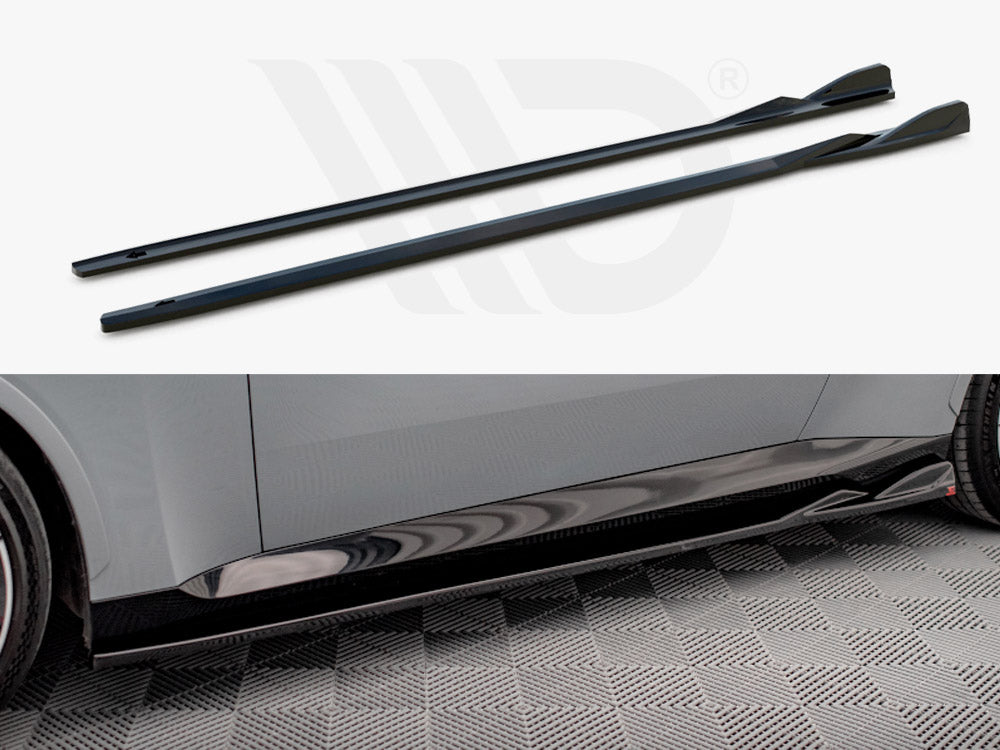 2 Series - G42: Gloss Black Maxton Side Skirts V1 21+