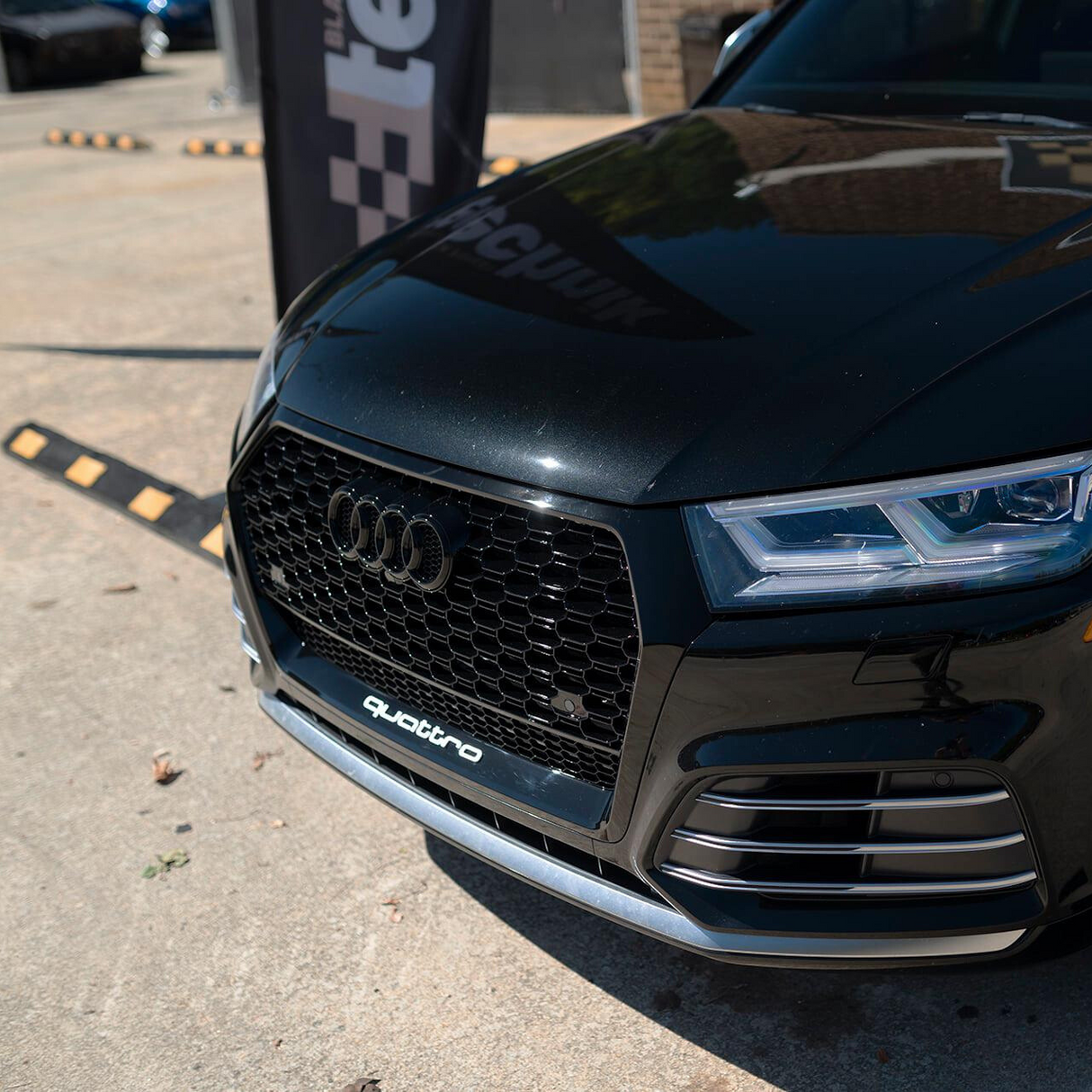 Q5 - Type 80A: Gloss Black RS Honeycomb with Quattro Grill 17-21