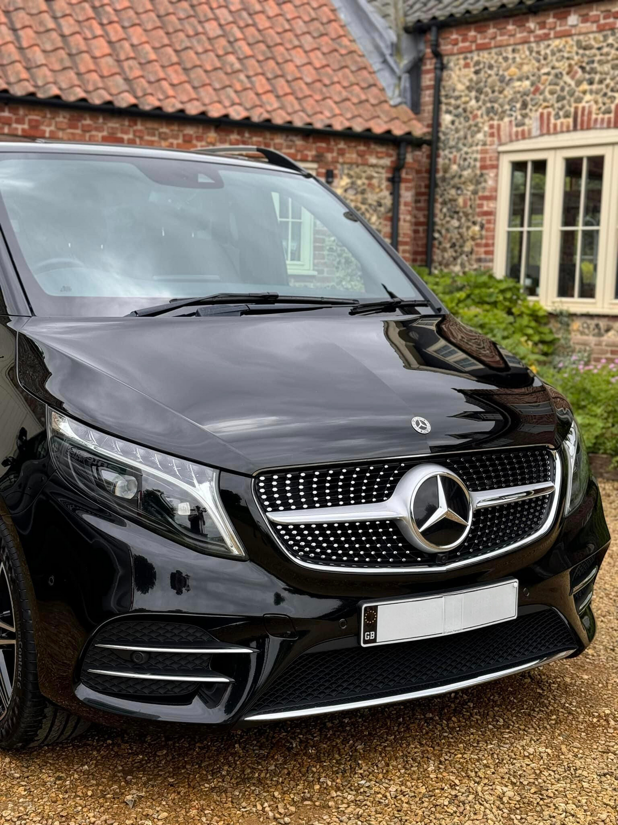 V Class - W447: Gloss Black Diamond Silver Grill 15-19