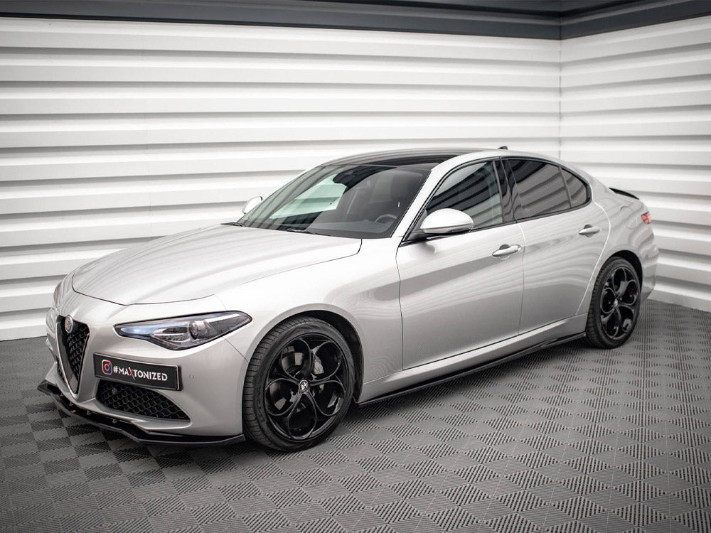 Giulia - Sport: Gloss Black Maxton Side Skirts 16+