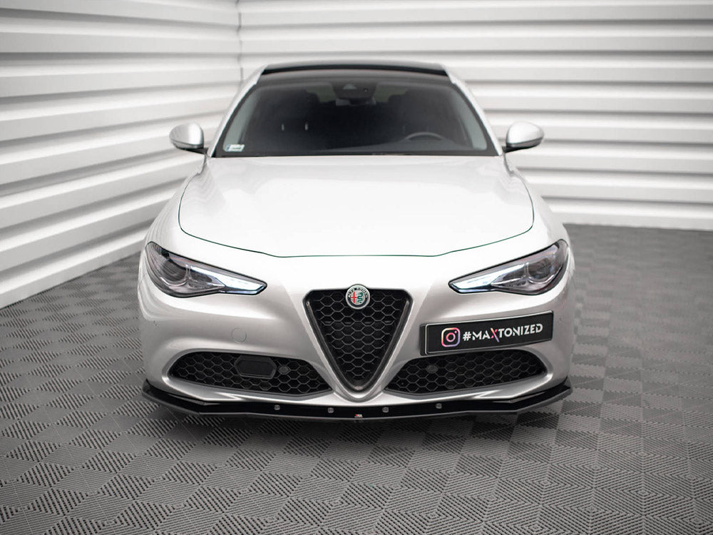 Giulia - Sport: Gloss Black Maxton Front Splitter V1 16+