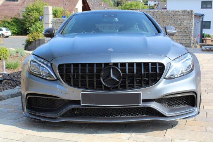 C63 - W205/C205 Pre-Facelift: Gloss Black Panamericana GT Grill 15-18