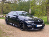 5 Series - G30 Pre-Facelift: Gloss Black Performance Style Splitter 17-20