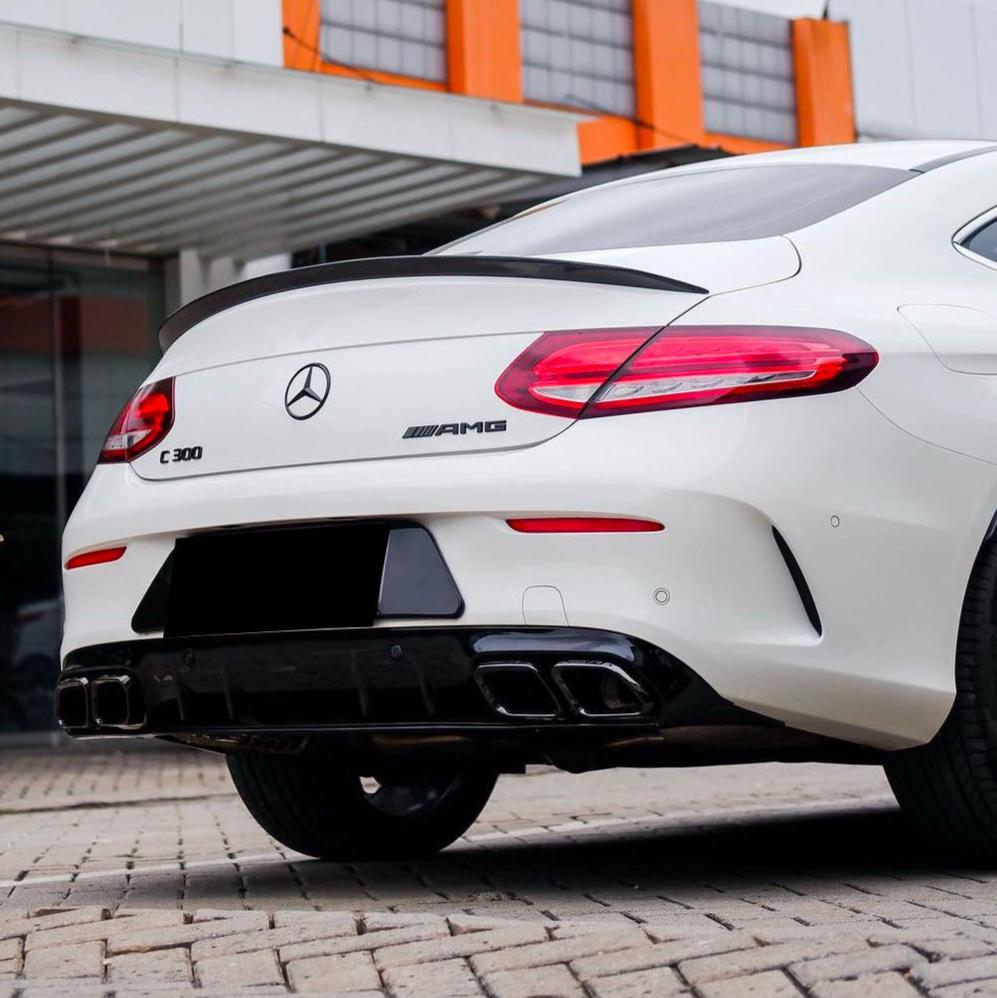 C Class - C205: Gloss Black Spoiler 15-19