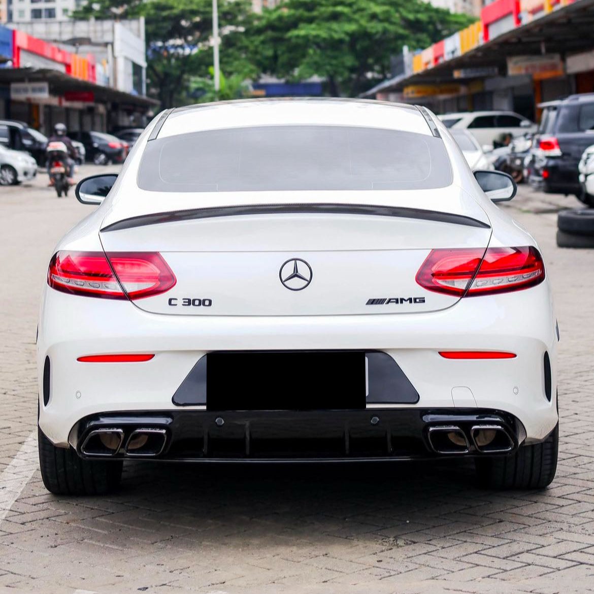 C Class - C205: Gloss Black Spoiler 15-19